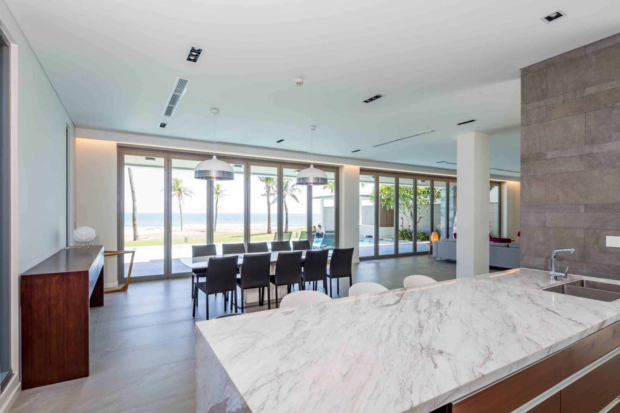 The Ocean Suites Дананг Экстерьер фото
